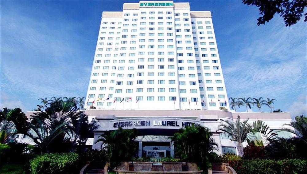 ג'ורג' טאון Gurney Bay Hotel, A Parkroyal Partner Hotel מראה חיצוני תמונה Evergreen Laurel Hotel